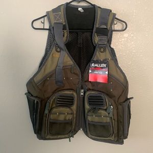 New: BIG HORN CHEST VEST . One size fits most.